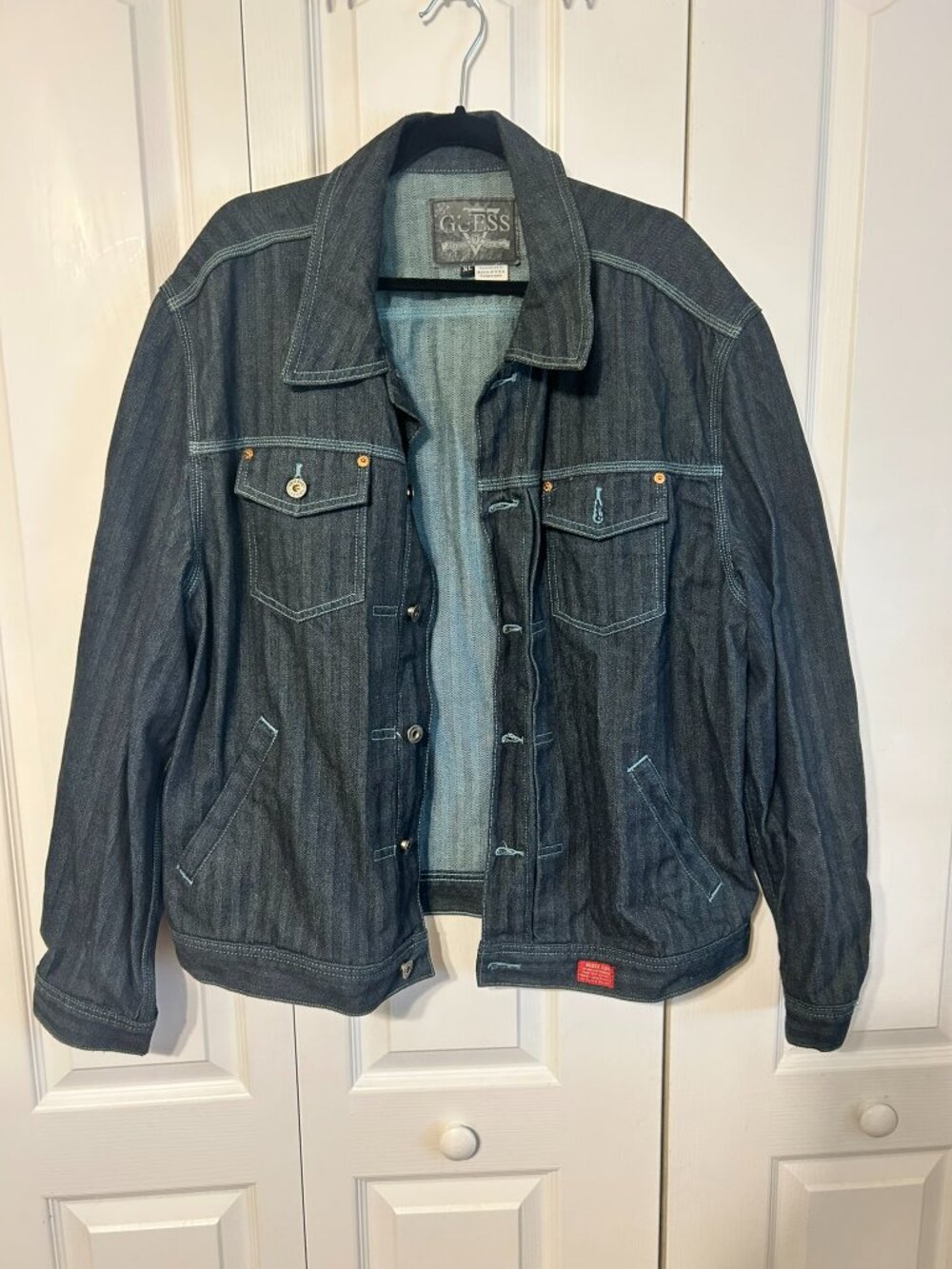 GUESS Premium Denim Mens XL Herringbone Denim Trucker Jacket Blue - Picture 2 of 10